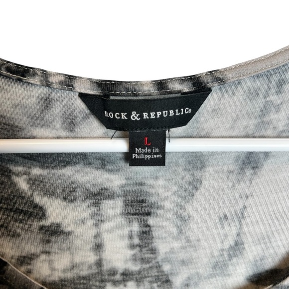 Rock & Republic Black White Tie Dye Top W Grommet Details Size Large - Picture 3 of 5